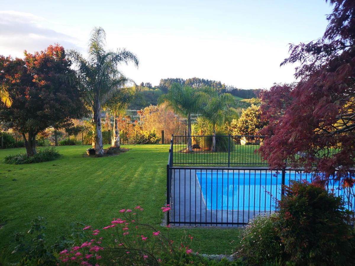 River Side Lodge Whakamarama Extérieur photo
