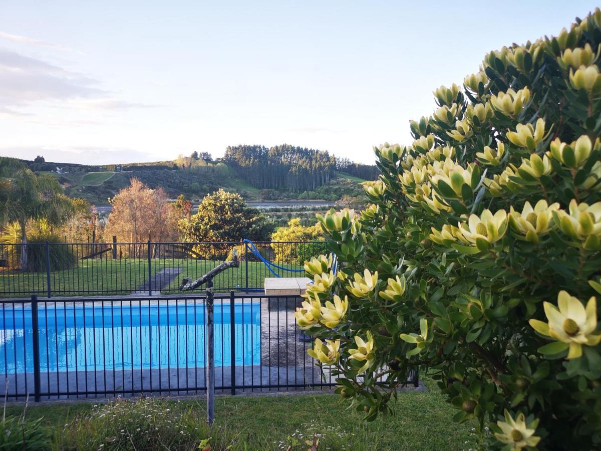 River Side Lodge Whakamarama Extérieur photo