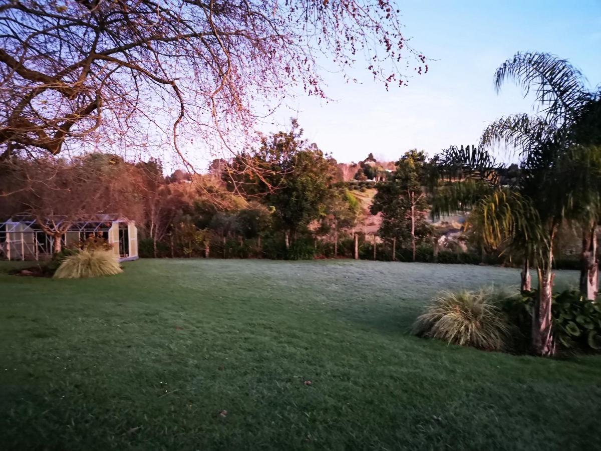 River Side Lodge Whakamarama Extérieur photo